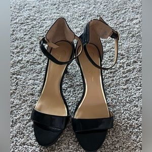 Women’s Size 8 Black Faux Leather Strappy Jessica Simpson Heels